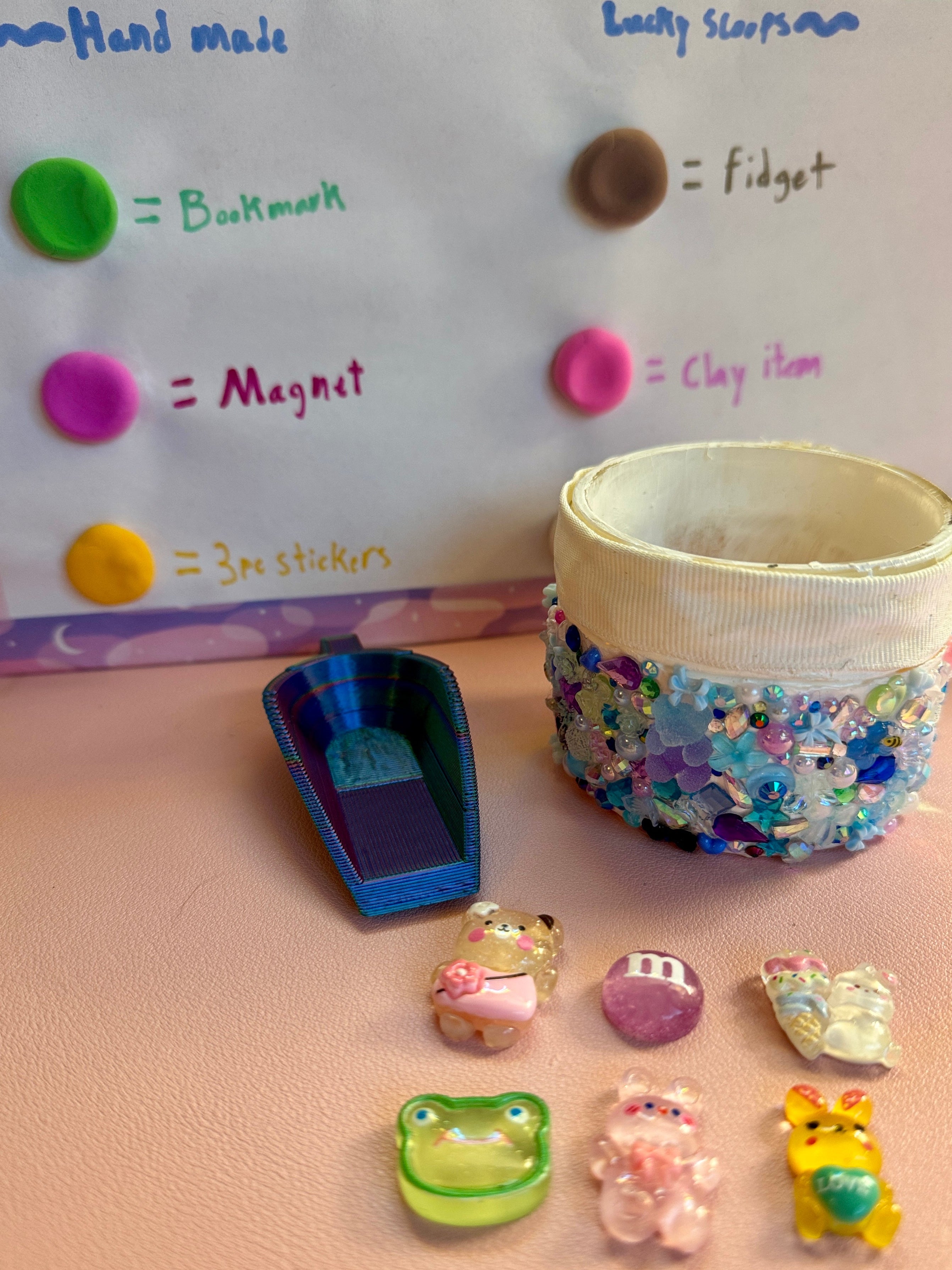 1 Scoop of Hand Made Items Lucky Scoops